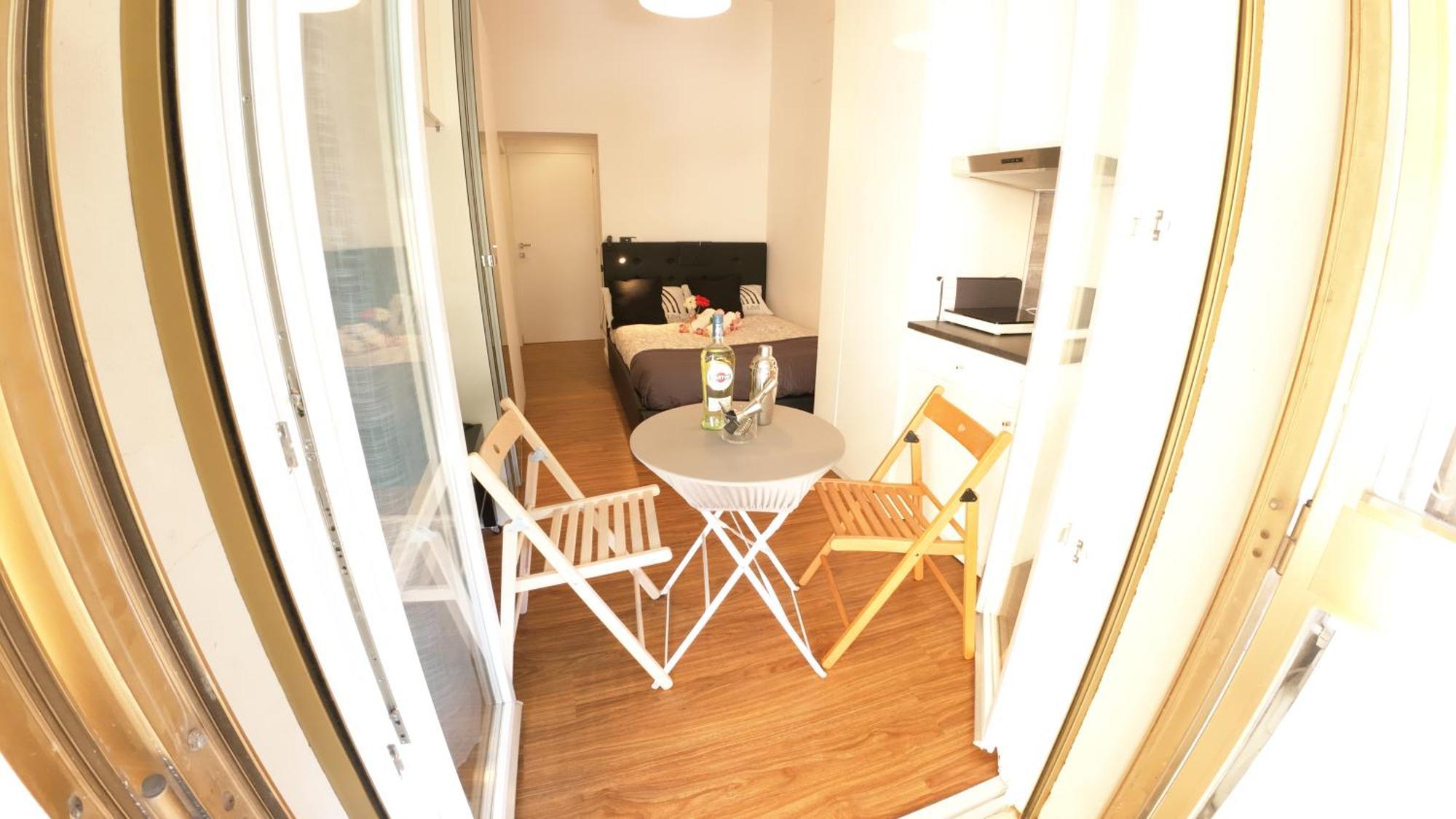Urban Center 1 Easy Parking Near Tram Apartment Florence Ngoại thất bức ảnh